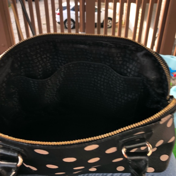 Kate Spade ♠️ handbag w/ wallet. - Picture 4 of 5